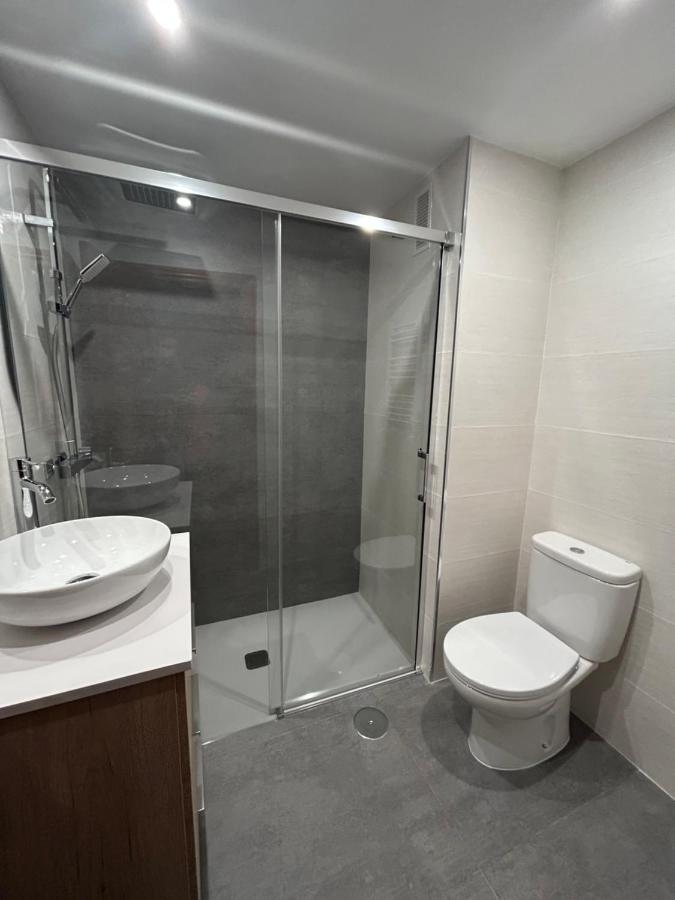 Amplio Alojamiento En Oviedo Ngoại thất bức ảnh
